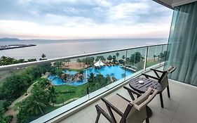 Movenpick Residences Pattaya With Ocean View