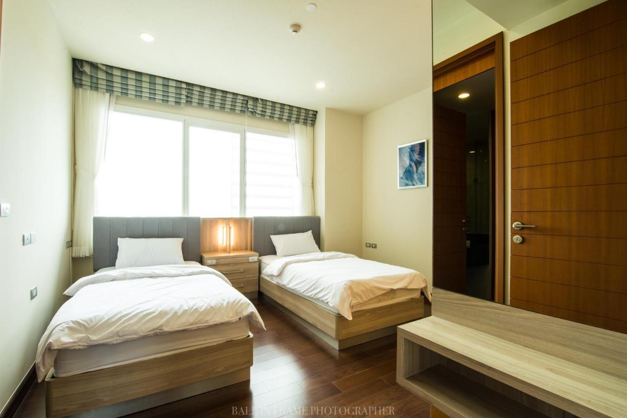 Movenpick Residences Pattaya With Ocean View На Джомтьен Экстерьер фото