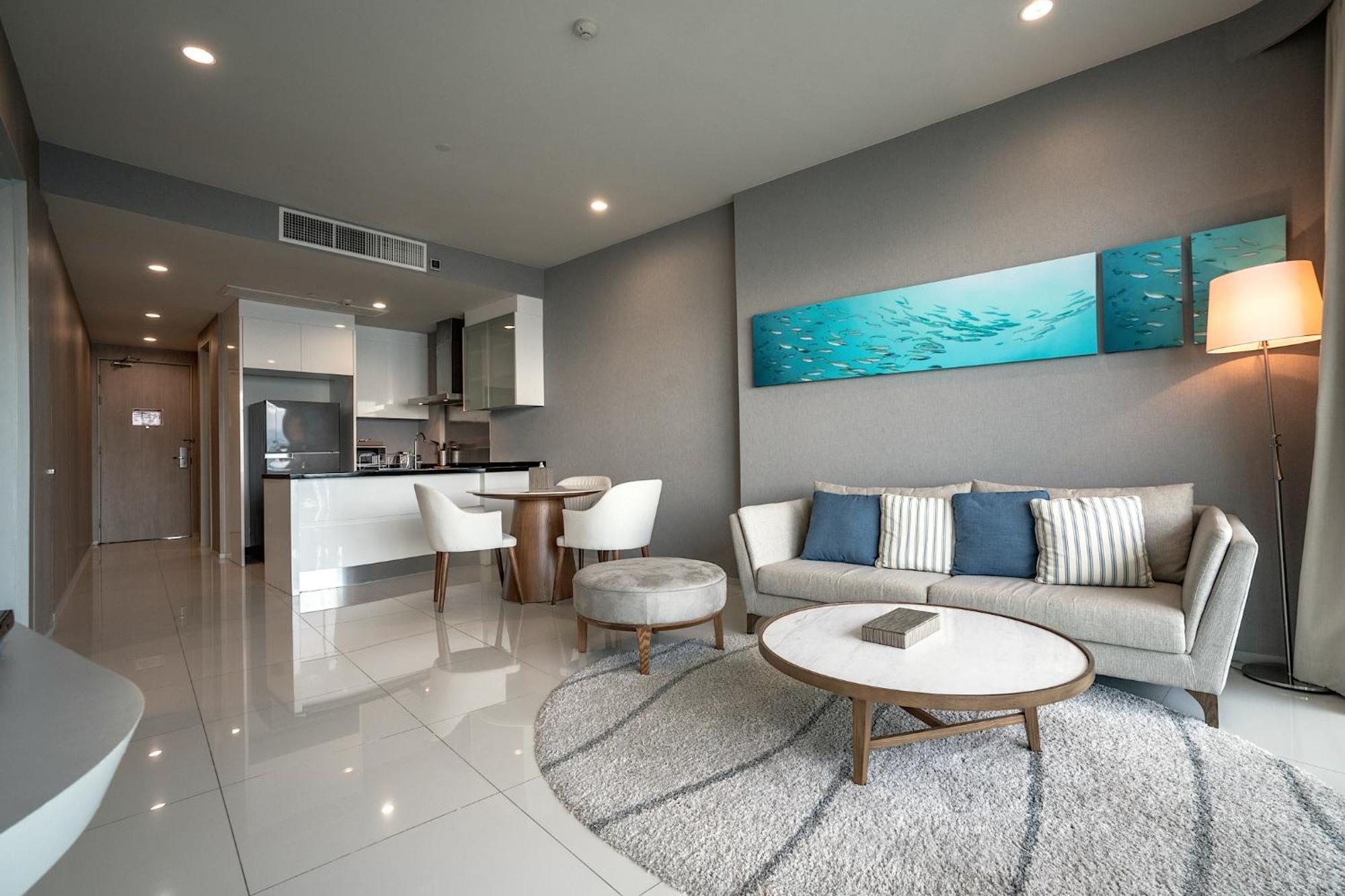 Movenpick Residences Pattaya With Ocean View На Джомтьен Экстерьер фото