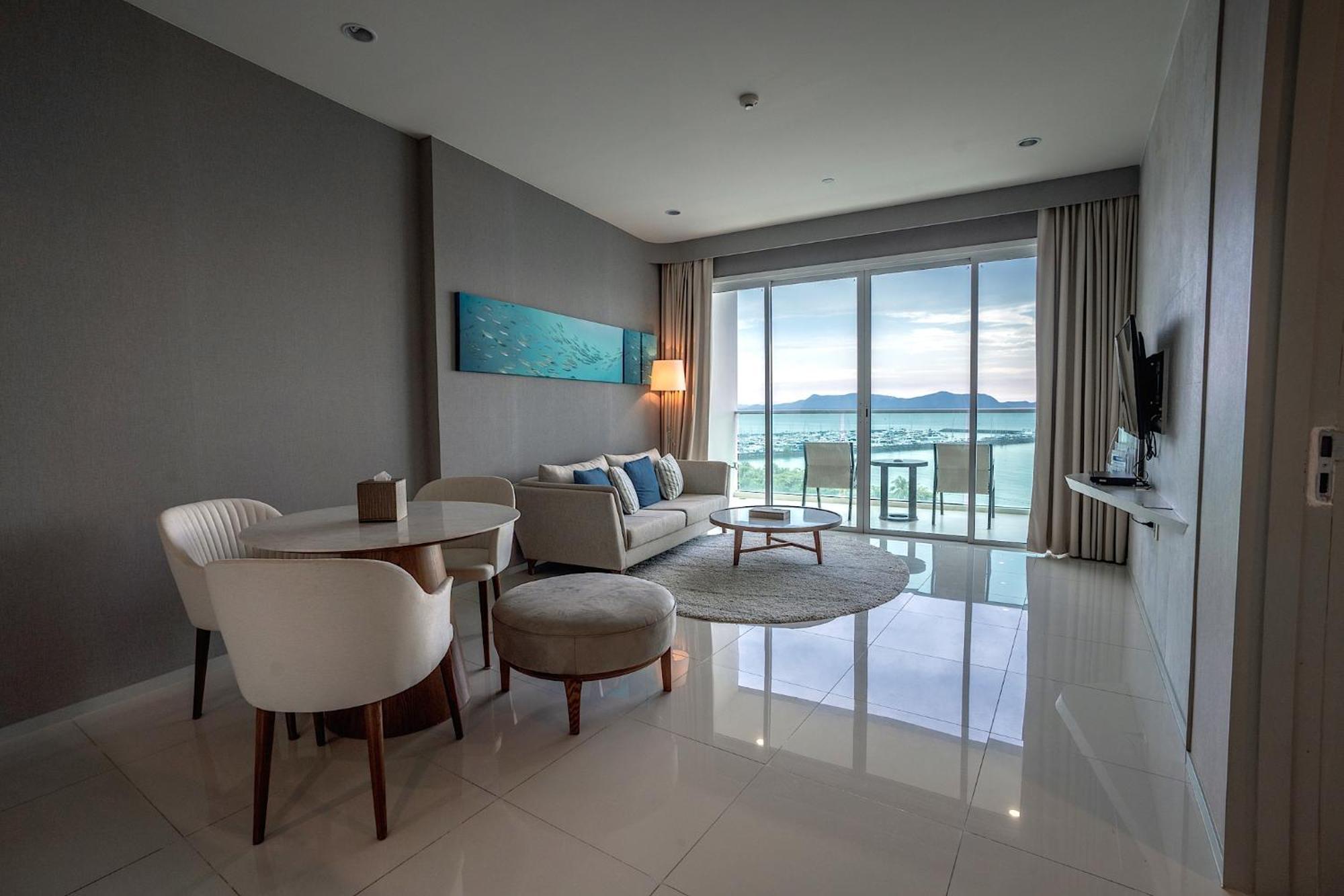 Movenpick Residences Pattaya With Ocean View На Джомтьен Экстерьер фото