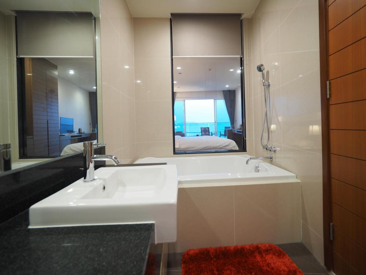 Movenpick Residences Pattaya With Ocean View На Джомтьен Экстерьер фото